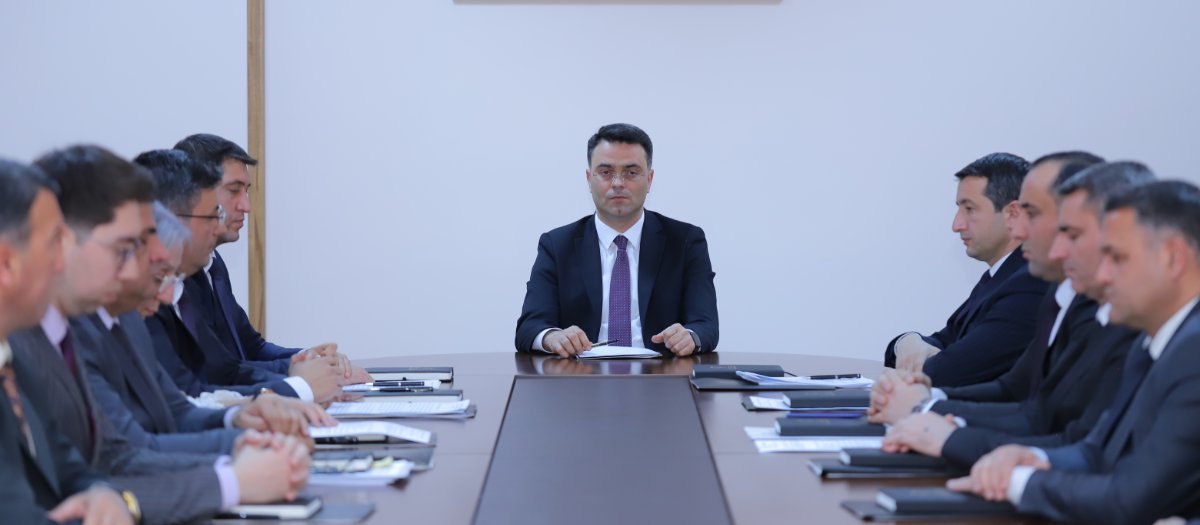 Naxçıvan Muxtar Respublikasının Maliyyə Nazirliyində 2025-ci ilin yekunlarına və 2026-cı ildə qarşıda duran vəzifələrin müzakirəsinə həsr olunmuş kollegiya iclası keçirilib