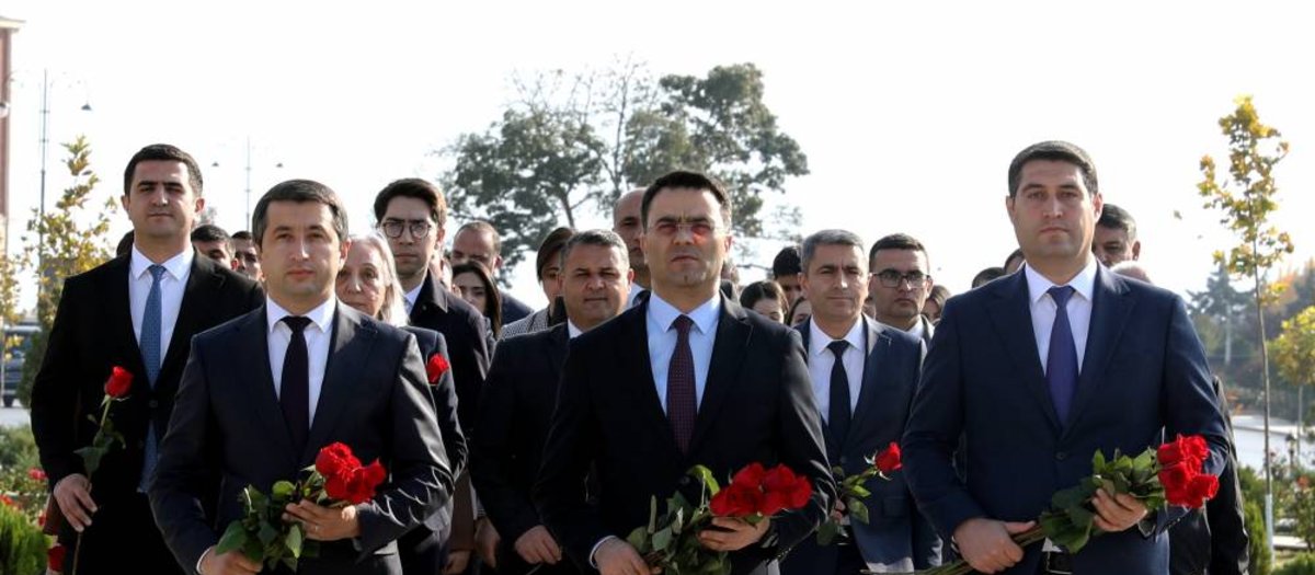 8 Noyabr-Zəfər Günü münasibətilə Zəfər Parkı ziyarət olunub və şəhidlərin xatirəsi yad edilib