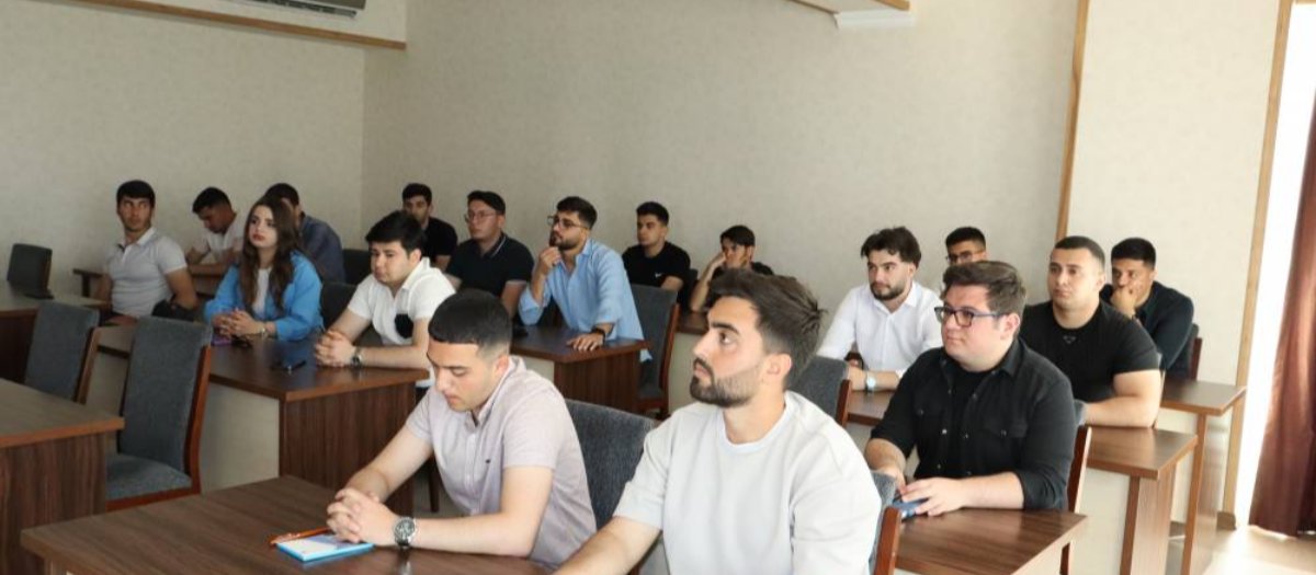 Tələbələr Maliyyə Nazirliyində istehsalat təcrübəsinə başlayıblar.