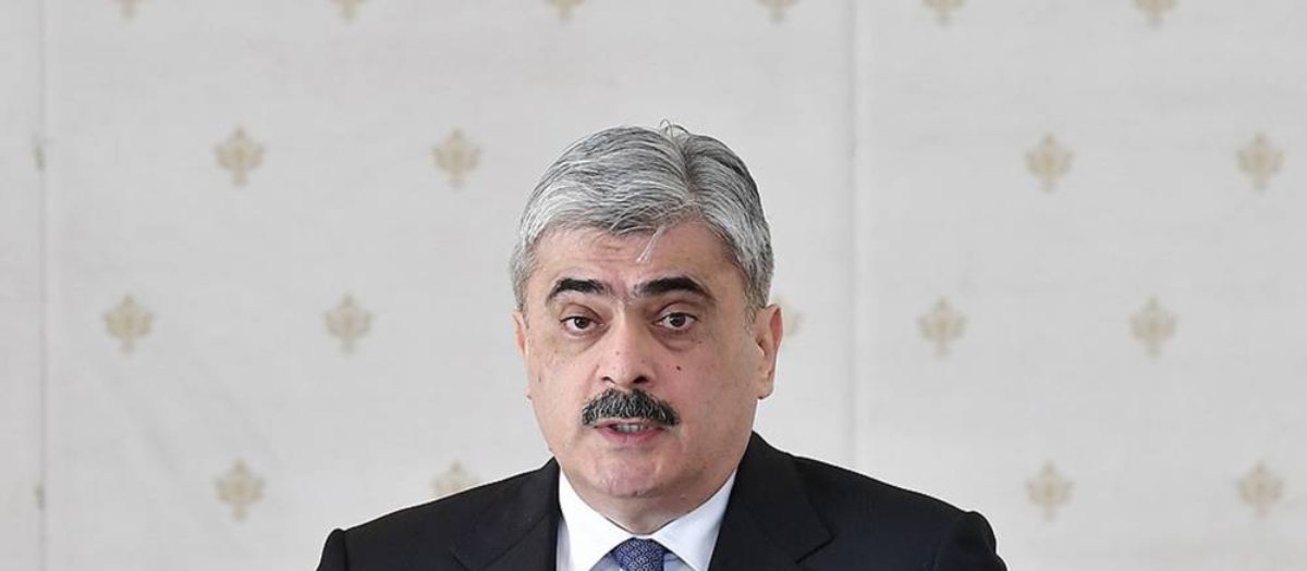 “Prezidentin hökumətin qarşısında qoyduğu məsələ əməkhaqlarının artırılması ilə bağlıdır”.
