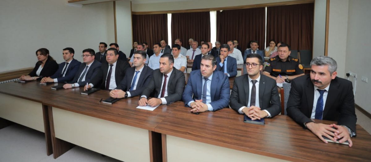Tikinti və şəhərsalma xərclərinin düzgün tətbiqi ilə bağlı metodiki maarifləndirmə tədbiri keçirilib